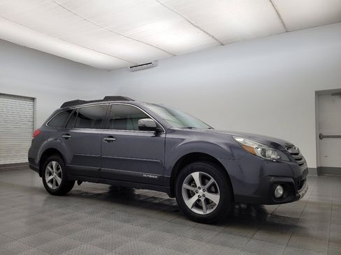 Used 2014 Subaru Outback 2.5i Limited image 11