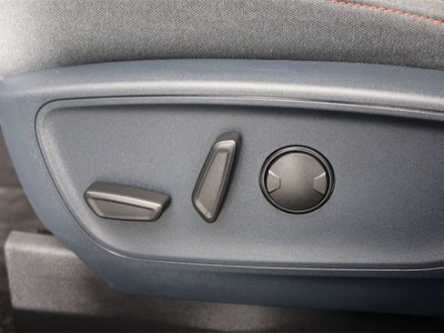 Used 2024 Ford Maverick XLT w/ XLT Luxury Package image 17