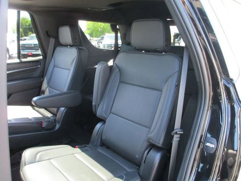 Used 2023 GMC Yukon Denali AWD/4WD image 24