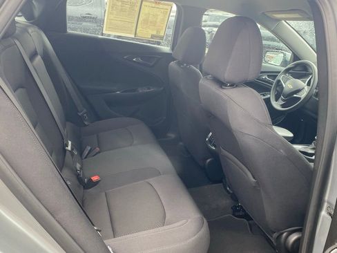 Used 2025 Chevrolet Malibu LT image 17