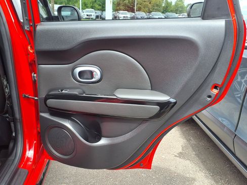 Used 2019 Kia Soul + FWD image 28