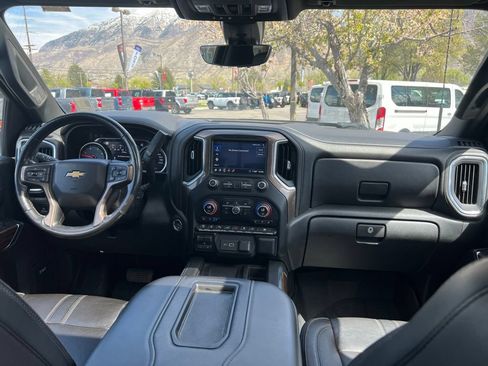 Used 2020 Chevrolet Silverado 2500 High Country w/ Technology Package AWD/4WD image 23