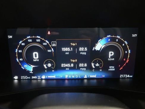 Used 2024 Chevrolet Colorado LT w/ LT Convenience Package III AWD/4WD image 26