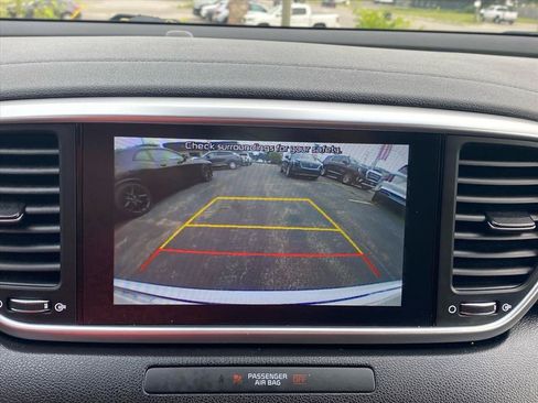 Used 2020 Kia Sportage LX AWD/4WD image 14