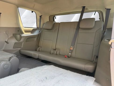 Used 2019 GMC Yukon SLT w/ Open Road Package RWD image 12