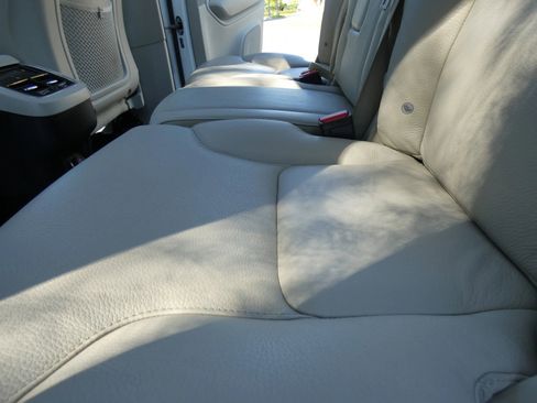 Used 2020 Volvo XC90 T6 Momentum image 52