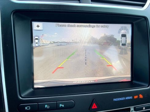Used 2017 Ford Explorer Platinum AWD/4WD image 27