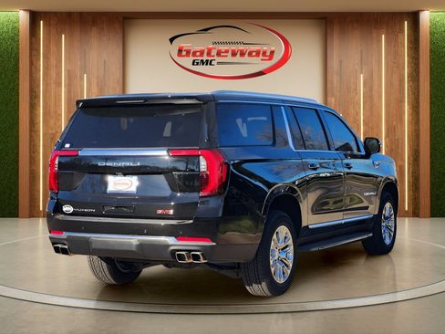 New 2026 GMC Yukon XL Denali AWD/4WD image 4
