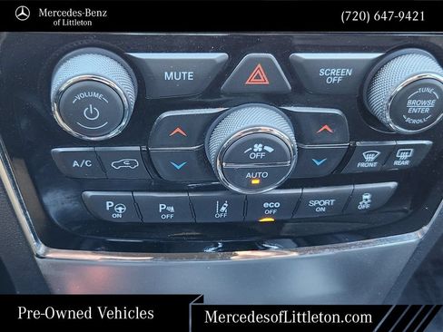 Used 2020 Jeep Grand Cherokee Overland AWD/4WD image 18