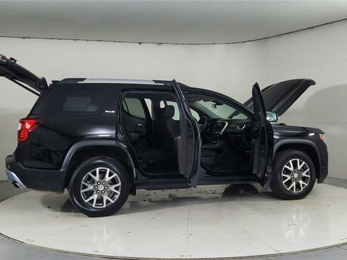 Used 2023 GMC Acadia SLE w/ Driver Convenience Package image 12