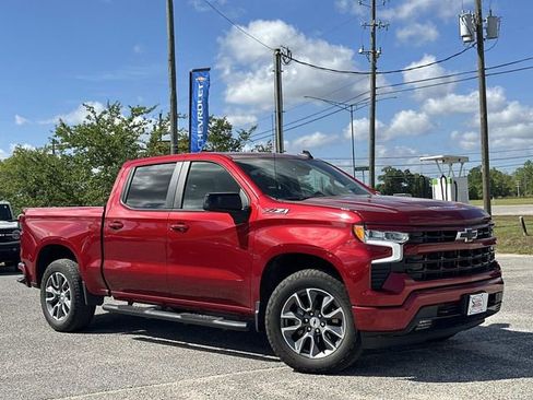 Used 2024 Chevrolet Silverado 1500 RST AWD/4WD image 9