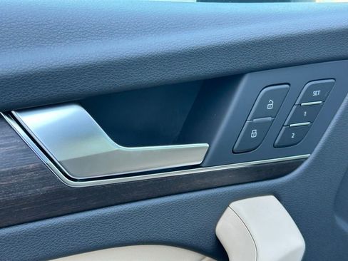 Used 2025 Audi Q5 2.0T Premium Plus w/ Premium Plus Package image 66