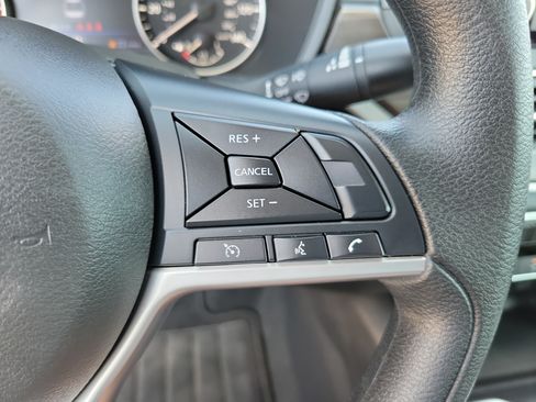 Used 2025 Nissan Altima 2.5 SV AWD/4WD image 22