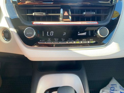 New 2026 Toyota Corolla SE image 22