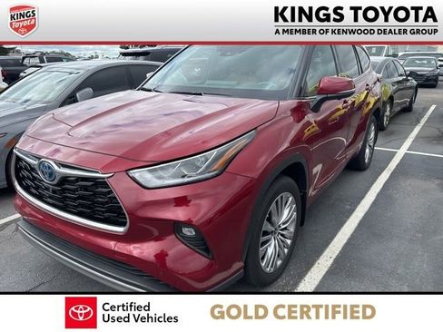 Used 2023 Toyota Highlander Platinum AWD/4WD image 4