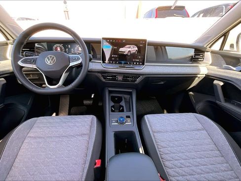 New 2026 Volkswagen Tiguan S FWD image 5