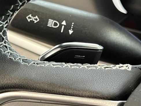 New 2025 Jeep Grand Cherokee L Limited w/ Luxury Tech Group II image 26