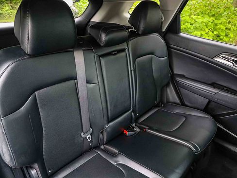 Certified 2023 Kia Sportage EX AWD/4WD image 23