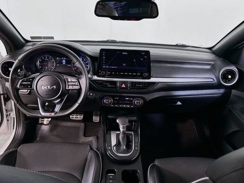 Used 2023 Kia Forte GT-Line w/ GT-Line Technology Package FWD image 19