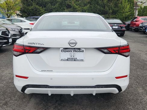 Used 2024 Nissan Sentra S FWD image 5