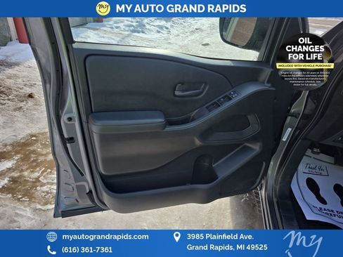 Used 2022 Nissan Frontier S w/ Technology Package image 10