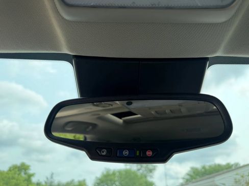 Used 2019 Buick Encore Essence AWD/4WD image 27