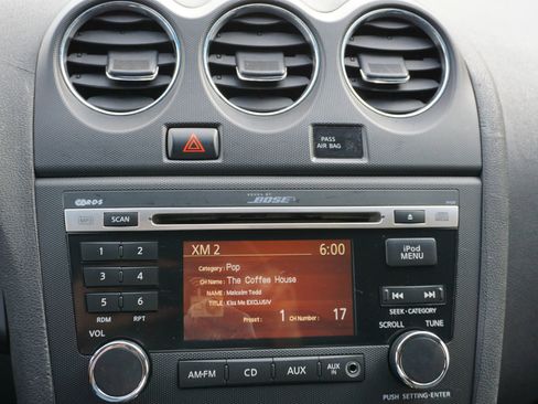 Used 2011 Nissan Altima 3.5 SR FWD image 21