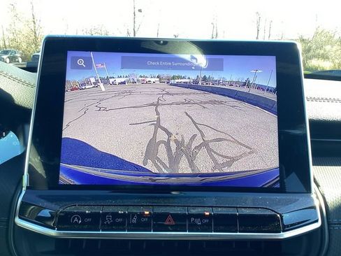 New 2026 Jeep Compass Limited image 17