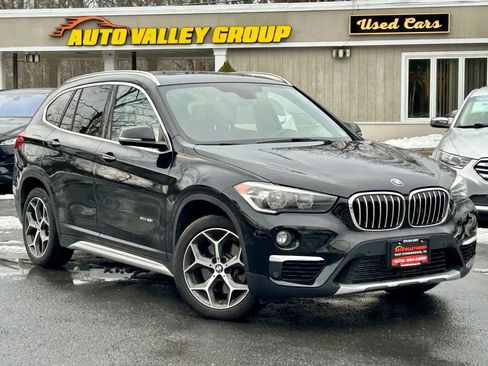 Used 2018 BMW X1 xDrive28i image 1