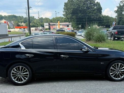 Used 2018 INFINITI Q50 Luxe w/ Sensory Package (Luxe) RWD image 8