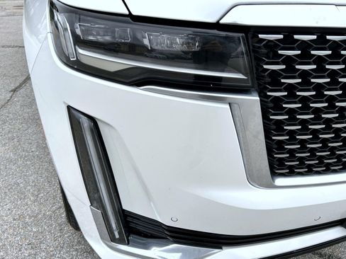 Used 2021 Cadillac Escalade Premium Luxury w/ Performance Package image 10