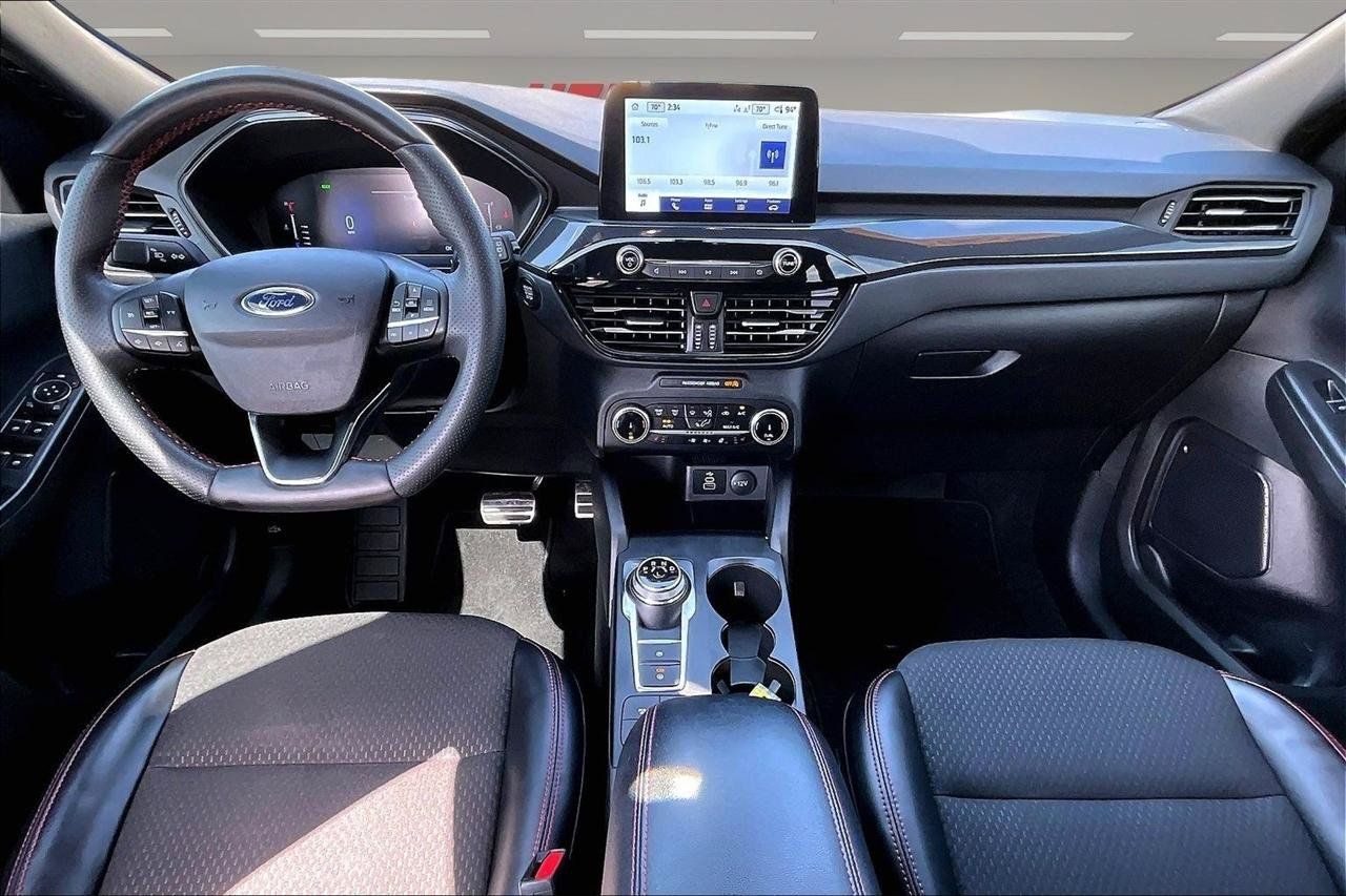 Used 2024 Ford Escape ST-Line Select AWD/4WD image 7