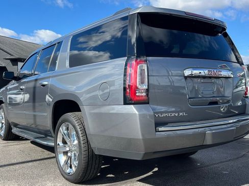 Used 2019 GMC Yukon XL Denali w/ Open Road Package image 5