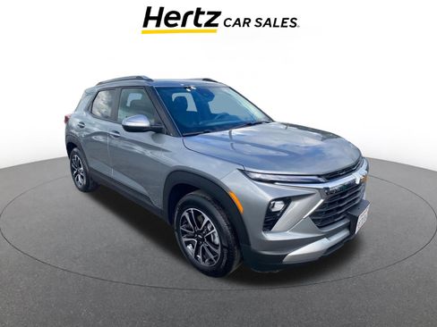 Used 2025 Chevrolet TrailBlazer LT image 1