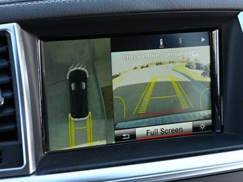 Used 2013 Mercedes-Benz GL 550 4MATIC image 16