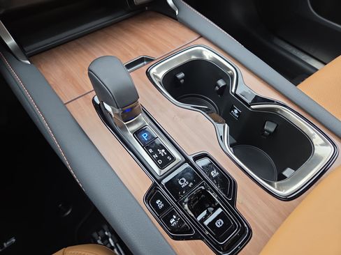 New 2026 Lexus NX 450h+ NX 450h+ Luxury image 28