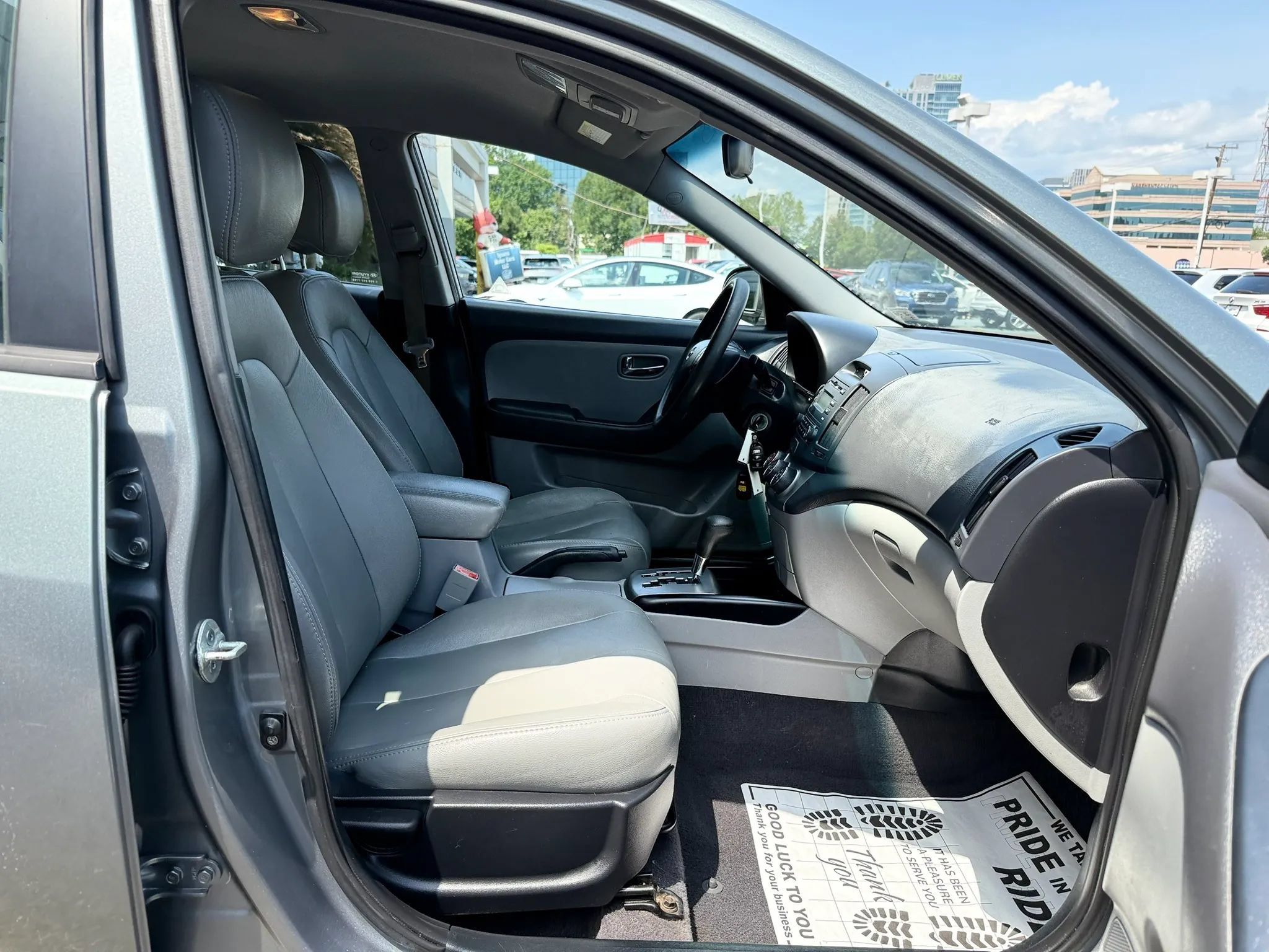 Used 2010 Hyundai Elantra GLS FWD image 30