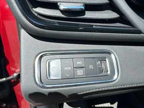 Used 2025 Buick Enclave Avenir w/ Super Cruise Package AWD/4WD image 13