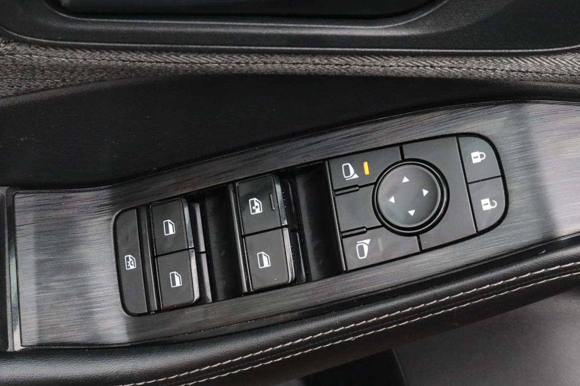Used 2021 Nissan Rogue S FWD image 14