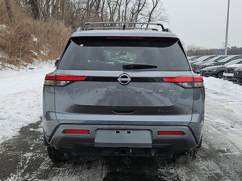 New 2026 Nissan Pathfinder SL image 5