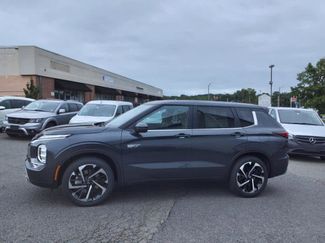 New 2025 Mitsubishi Outlander SE video 2