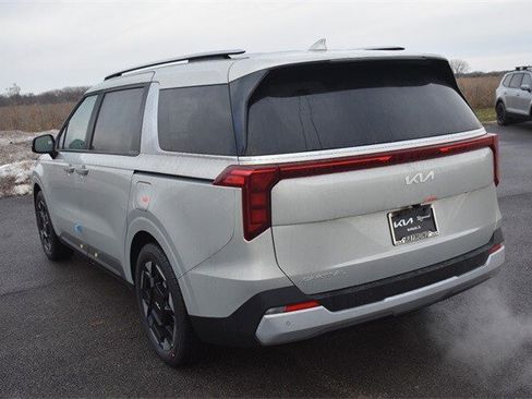New 2026 Kia Carnival EX image 5