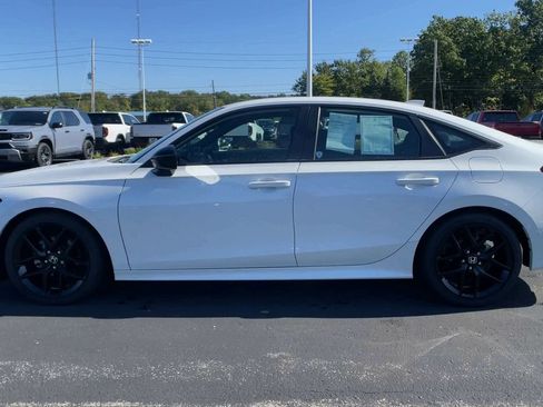 Used 2025 Honda Civic Sport image 6