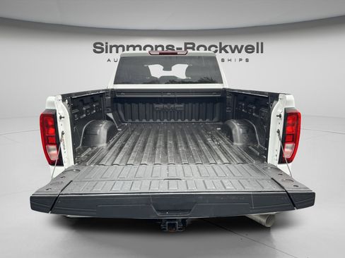 Used 2024 GMC Sierra 2500 SLE w/ SLE Convenience Package AWD/4WD image 11