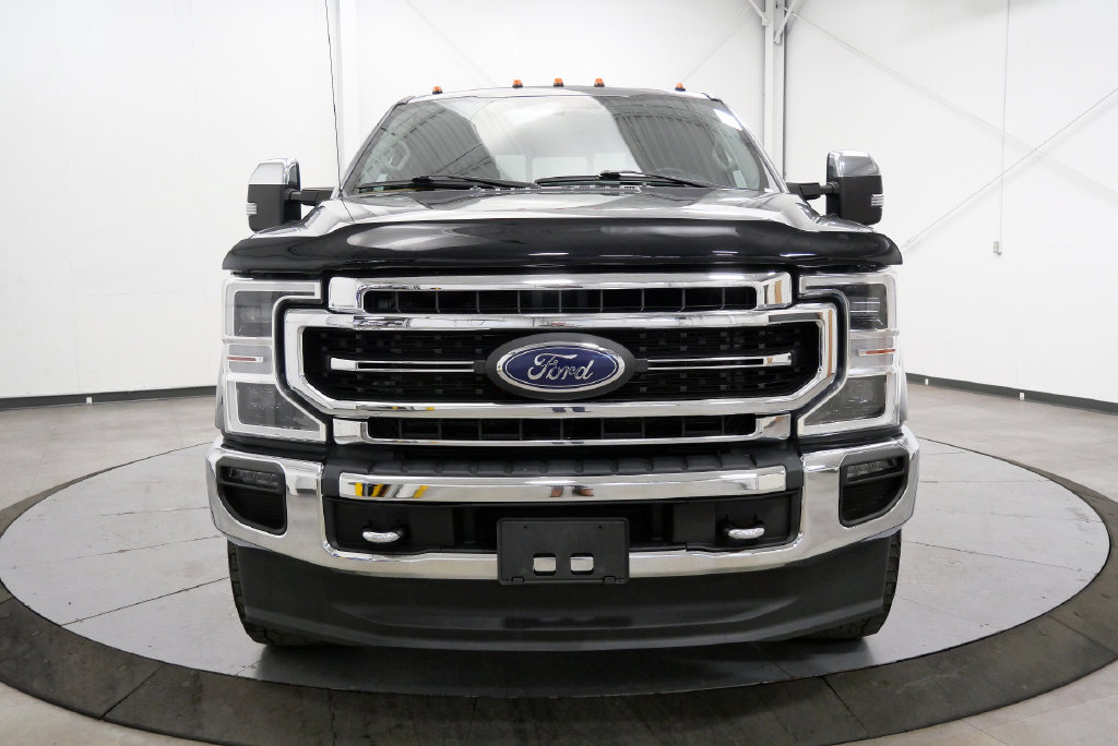 Used 2020 Ford F350 Lariat w/ Lariat Ultimate Package AWD/4WD image 3