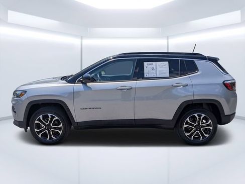Used 2022 Jeep Compass Limited w/ Sun and Sound Group AWD/4WD image 6