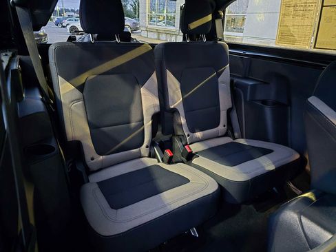 Used 2023 Ford Bronco Big Bend image 12