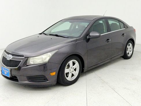 Used 2014 Chevrolet Cruze LT image 4