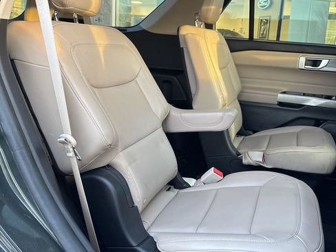 Used 2023 Ford Explorer XLT w/ Equipment Group 202A image 27
