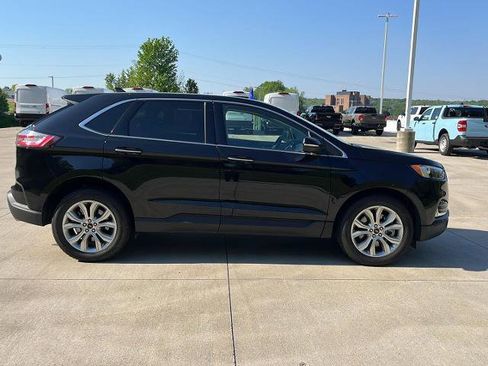 Certified 2024 Ford Edge Titanium AWD/4WD image 4